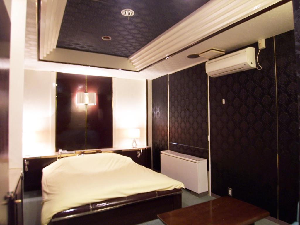 הימאג'י Hotel Pyramid (Adults Only) חדר תמונה